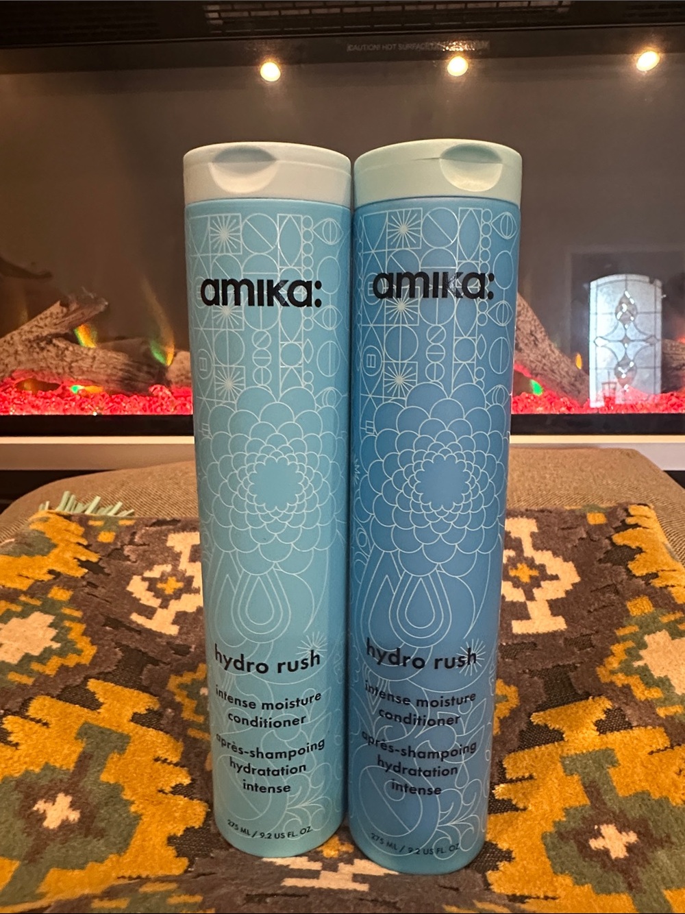 amika Hydro Rush Intense Moisture Conditioner - Light Blue